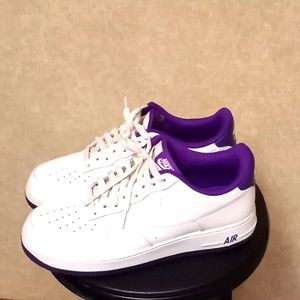 Mens Nike Air Sneakers, Size 🔟  White / Purple